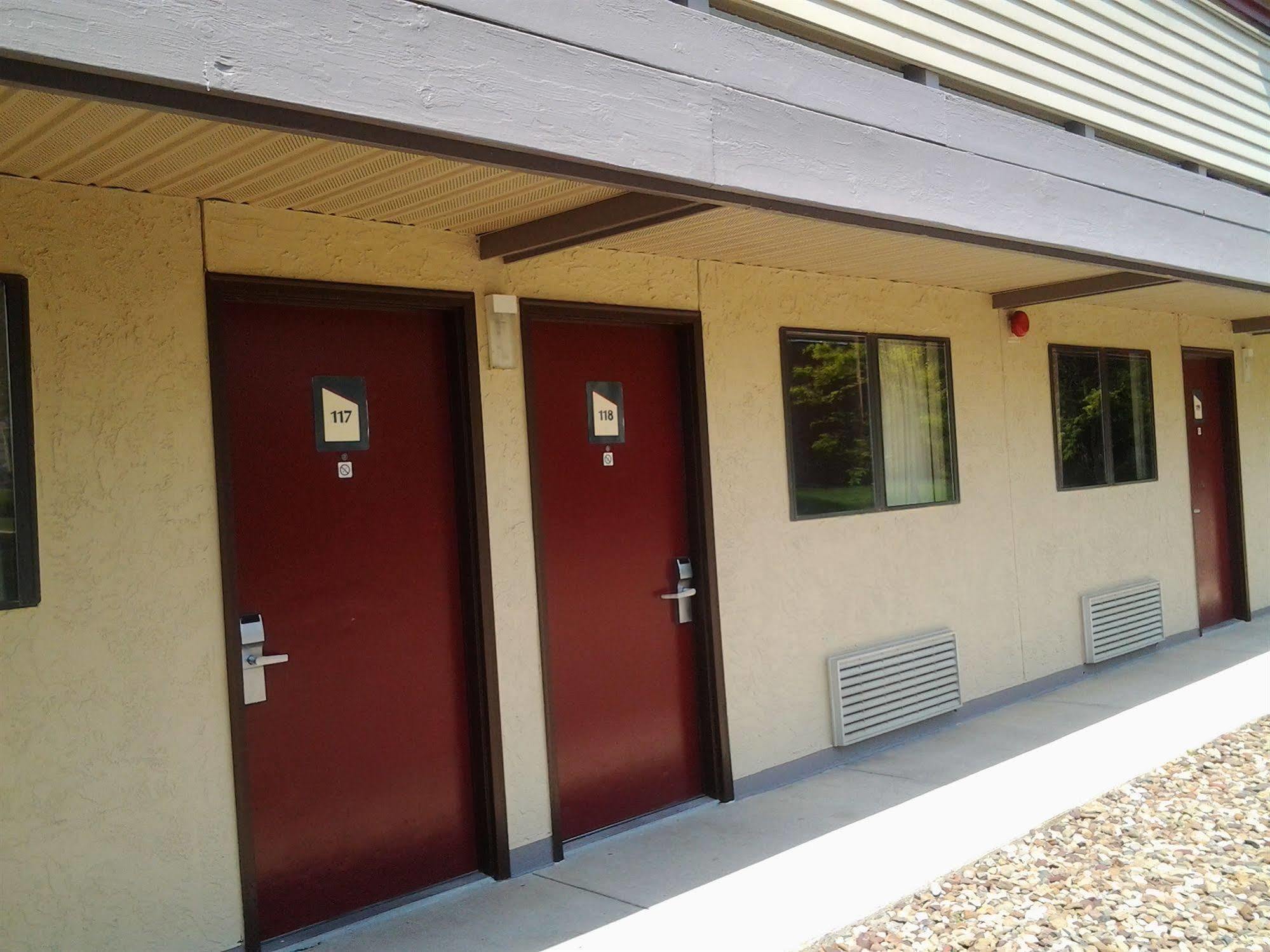 Red Roof Inn Cleveland - Medina Exterior foto